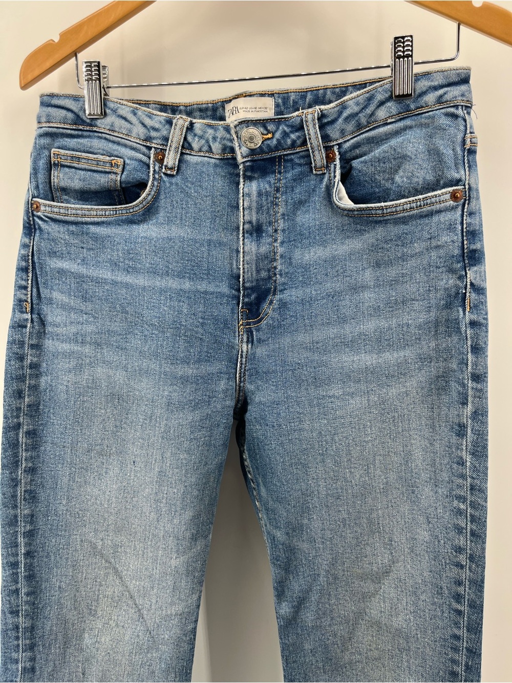 Zara High Rise Flare Jeans Women’s Size 10 Blue Stretch Denim 32” Inseam - Picture 7 of 9